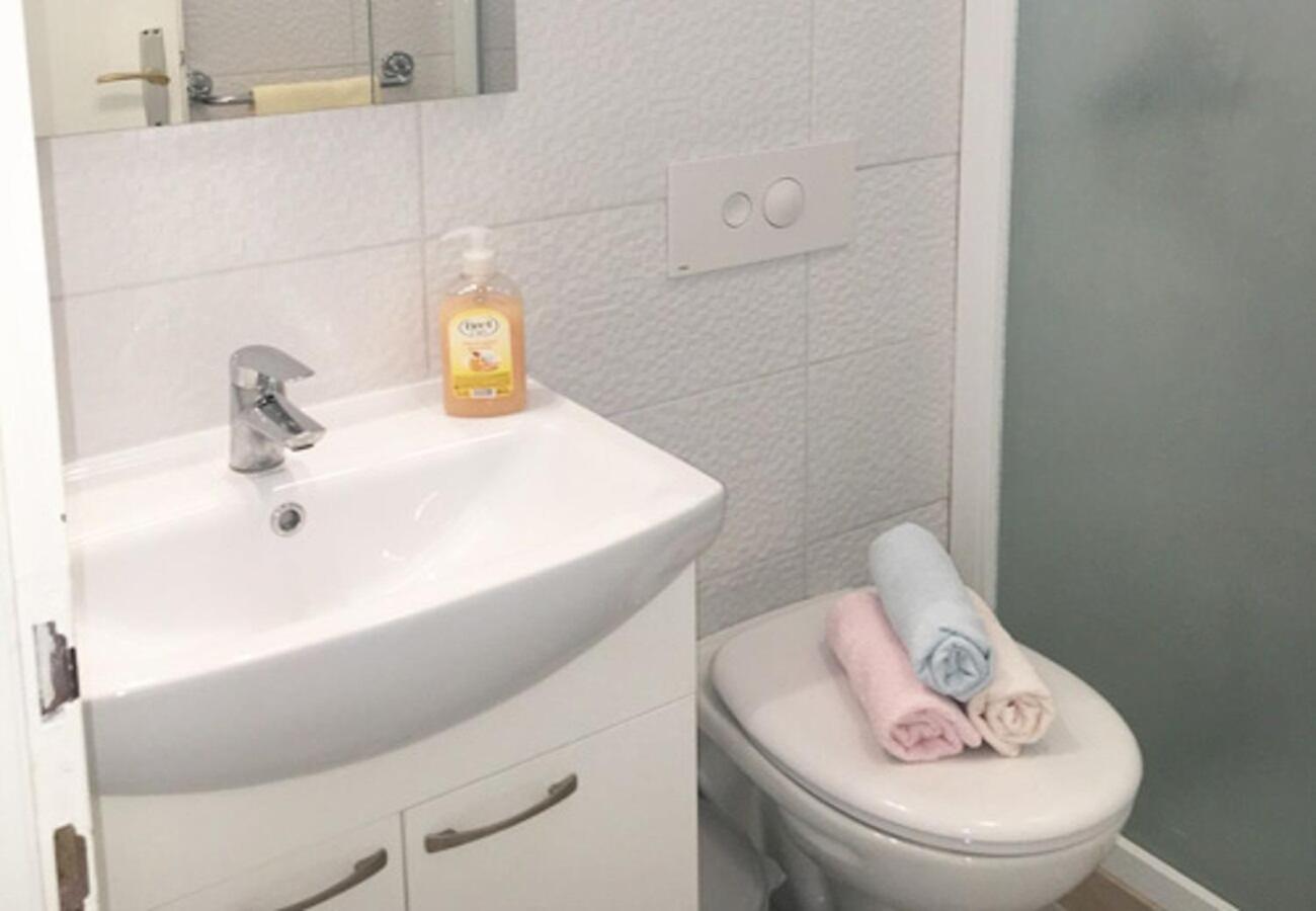 Apartments And Rooms Tomo 1 - At The Beach زاووستروج المظهر الخارجي الصورة